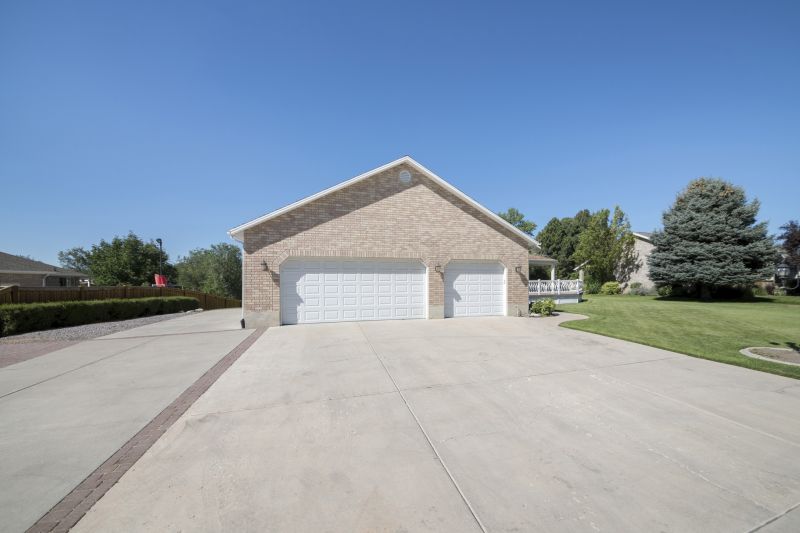 Garage Construction in Conroe, TX